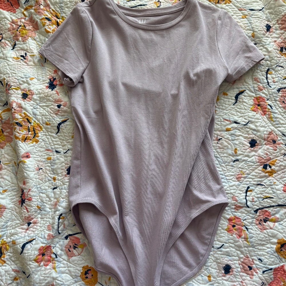 GAP BODYSUIT